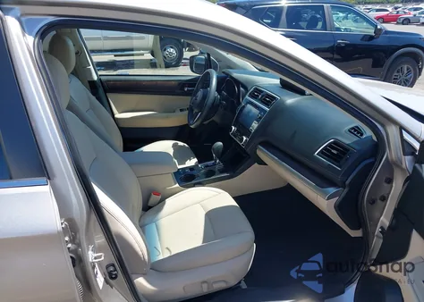 2019 Subaru Outback 2.5I Limited z USA, uszkodzony, nr VIN 4S4BSANC8K3277813